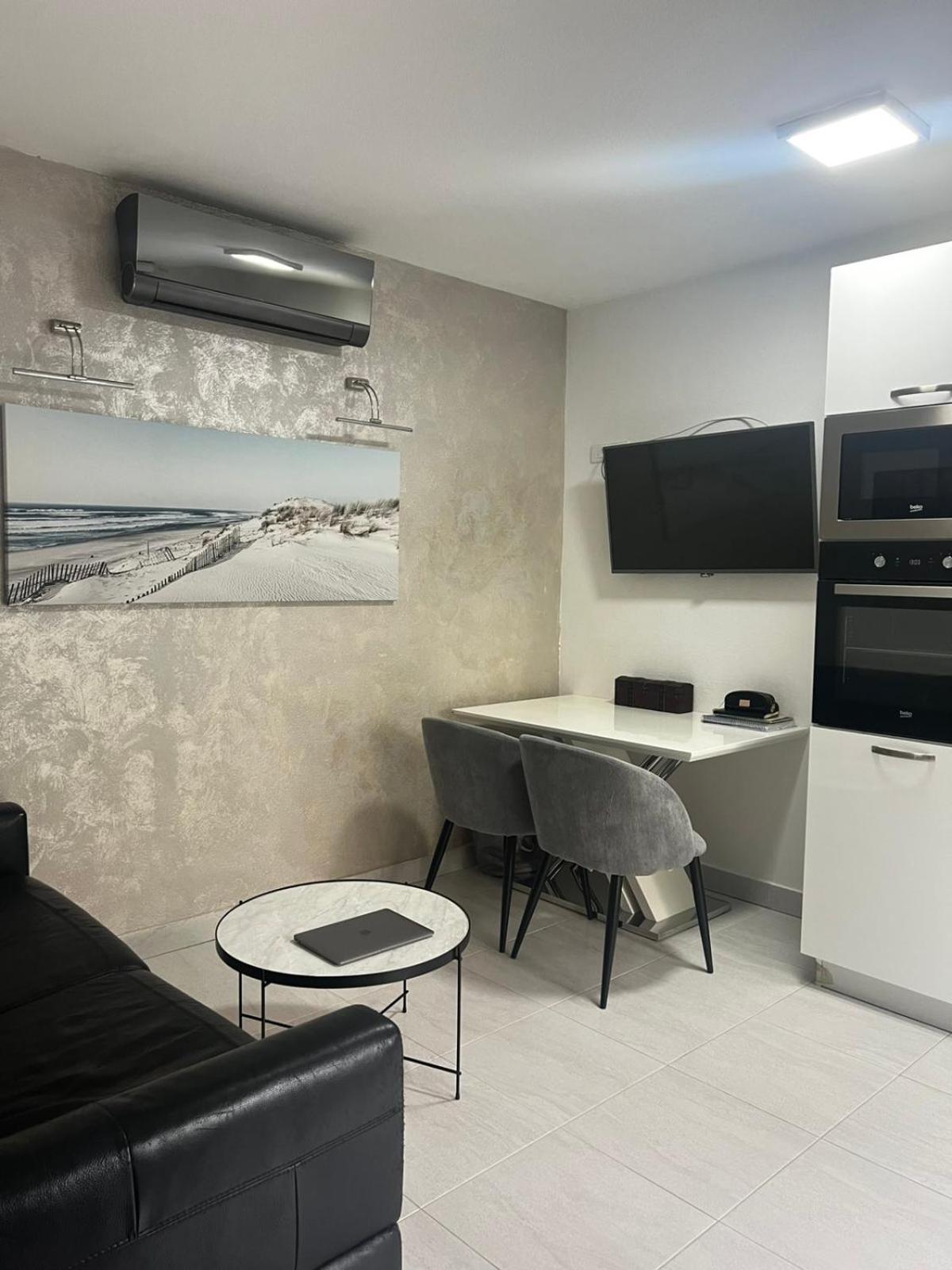 Olive Coast Apartments Херцег-Нови Экстерьер фото