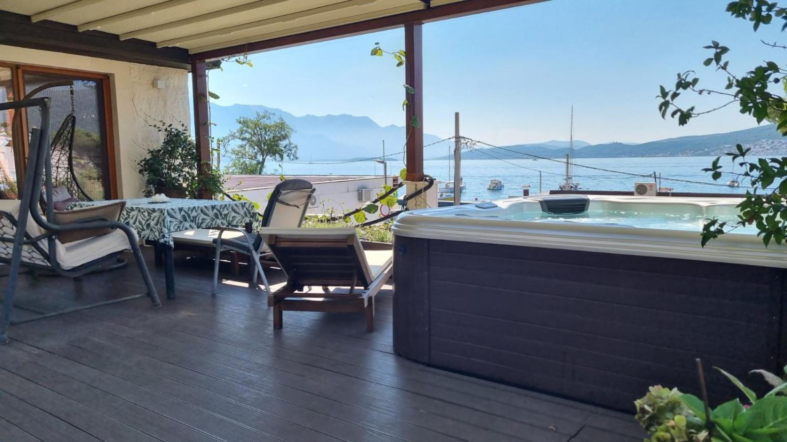 Olive Coast Apartments Херцег-Нови Экстерьер фото
